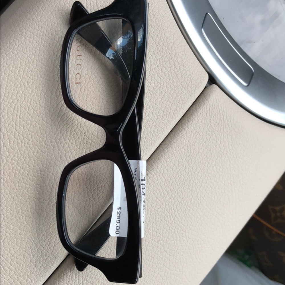 Gucci reading glasses